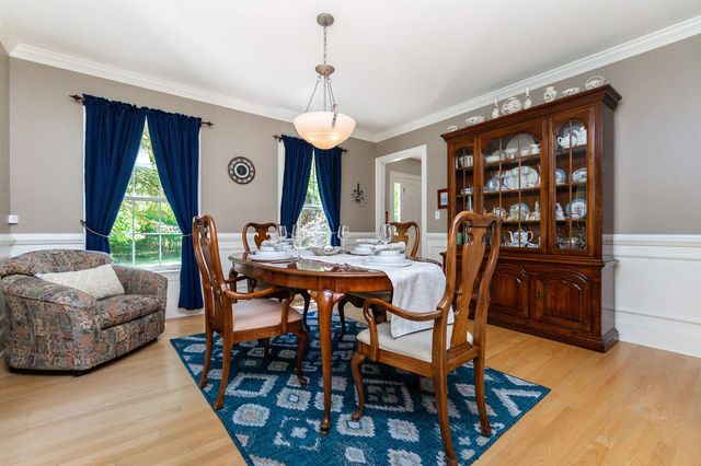 7 Linda Lane, Merrimack, NH 03054