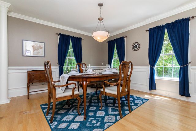 7 Linda Lane, Merrimack, NH 03054