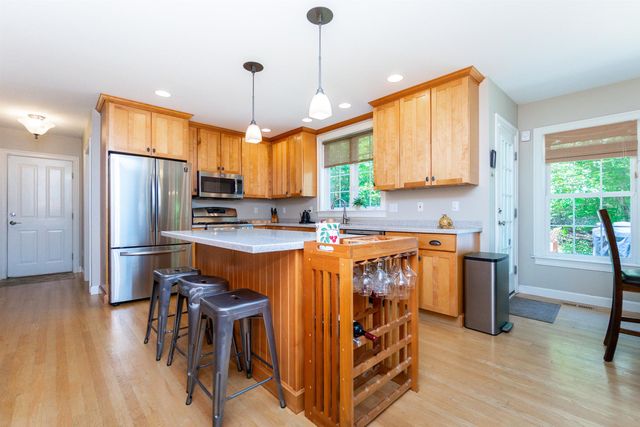 7 Linda Lane, Merrimack, NH 03054