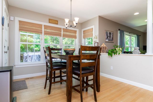 7 Linda Lane, Merrimack, NH 03054