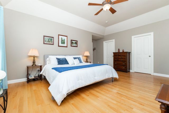 7 Linda Lane, Merrimack, NH 03054