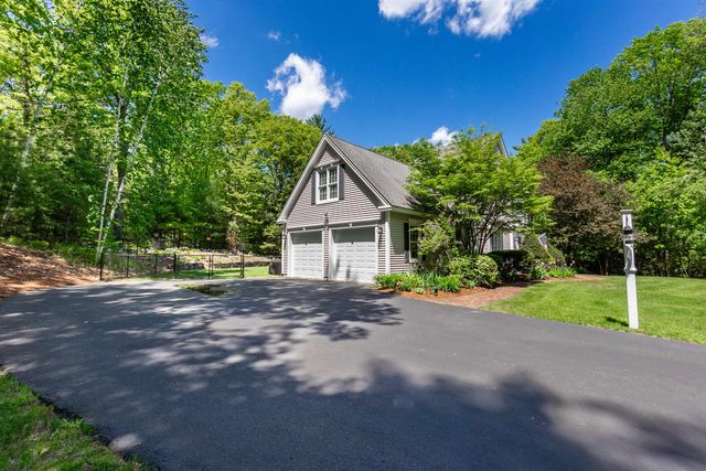 7 Linda Lane, Merrimack, NH 03054