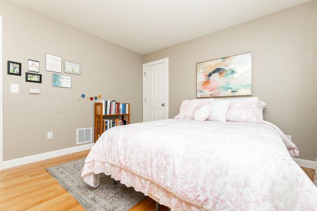 7 Linda Lane, Merrimack, NH 03054