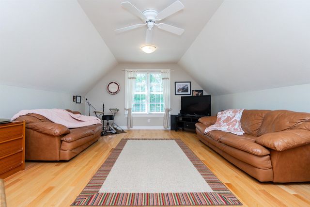 7 Linda Lane, Merrimack, NH 03054
