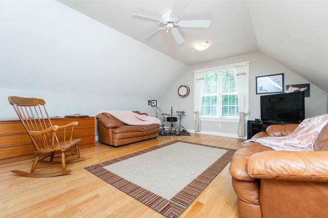 7 Linda Lane, Merrimack, NH 03054