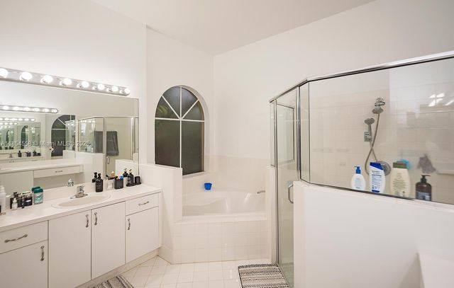 961 NE 36th Ave, Homestead, FL 33033