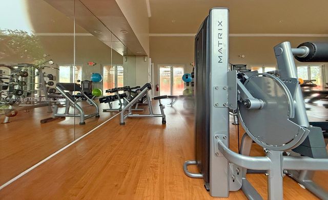 961 NE 36th Ave, Homestead, FL 33033