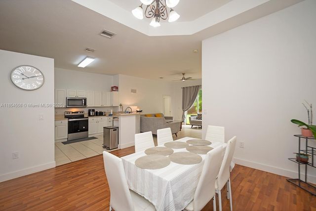 961 NE 36th Ave, Homestead, FL 33033