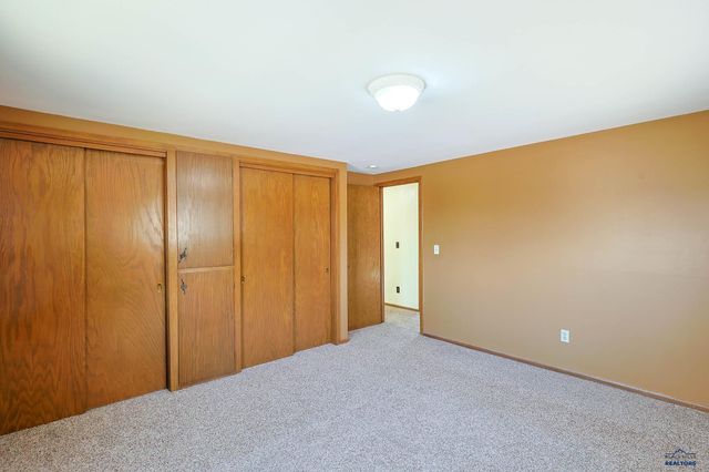 3209 TOMAHAWK DR, Rapid City, SD 57702