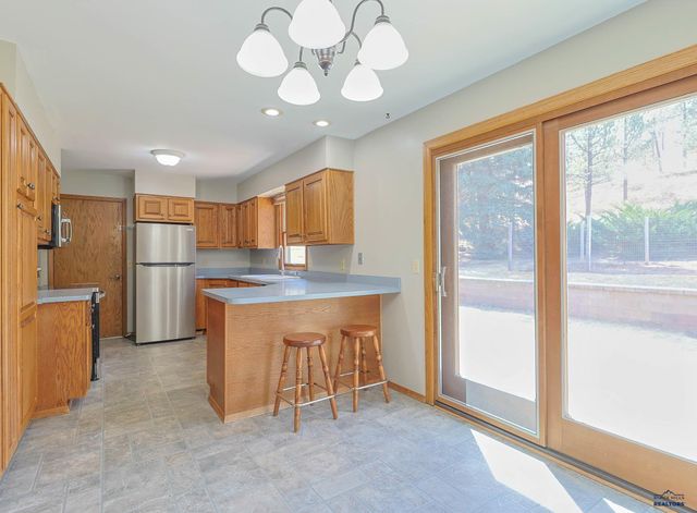 3209 TOMAHAWK DR, Rapid City, SD 57702