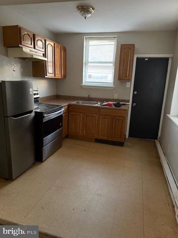 2815 W CLEMENTINE ST, Philadelphia, PA 19132