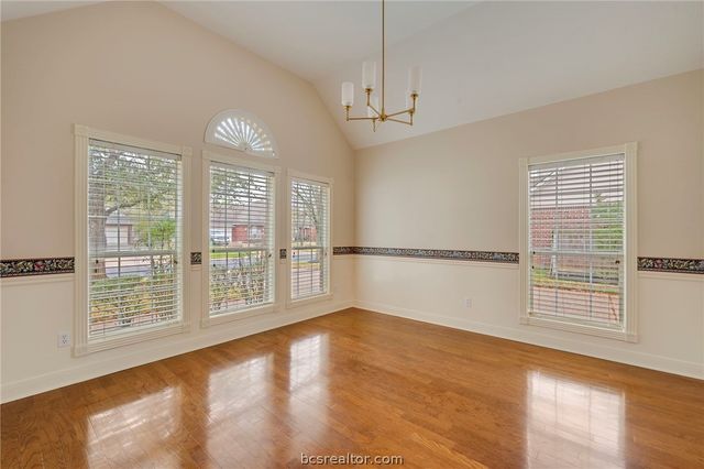 4609 Bogey, College Station, TX 77845