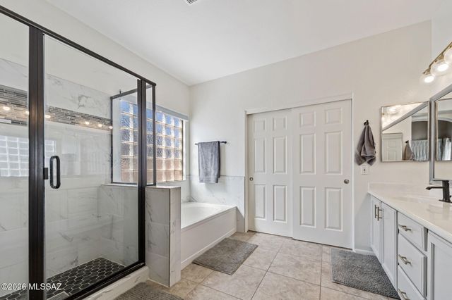 7767 W Bodie Road, Tucson, AZ 85743