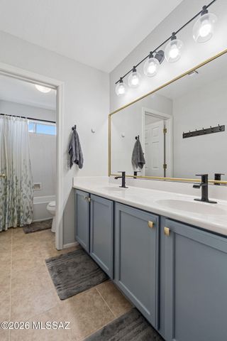 7767 W Bodie Road, Tucson, AZ 85743