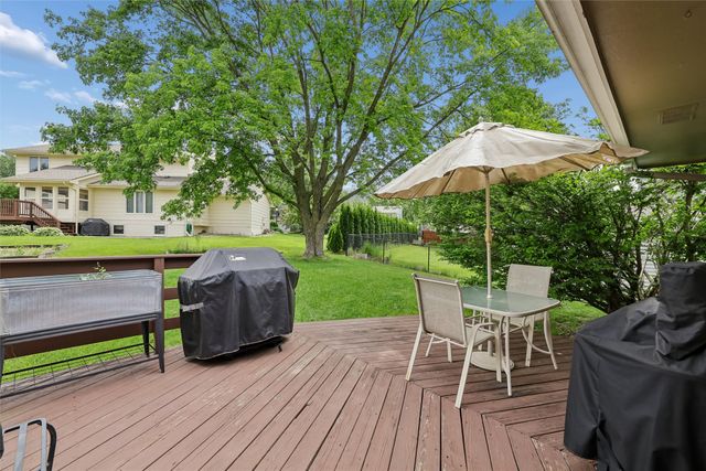 4800 Bel Aire Road, Des Moines, IA 50310