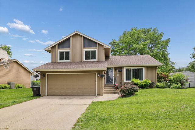 4800 Bel Aire Road, Des Moines, IA 50310