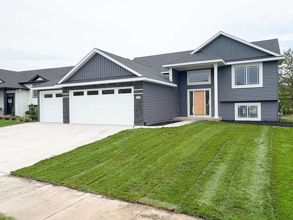 1832 37th Avenue SE, Rochester, MN 55904