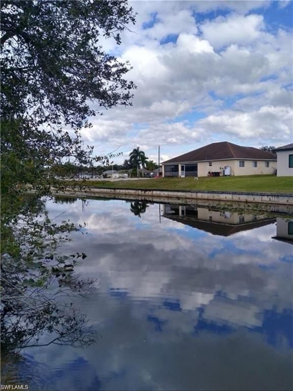 400 NW 9th ST, CAPE CORAL, FL 33993 — exterior
