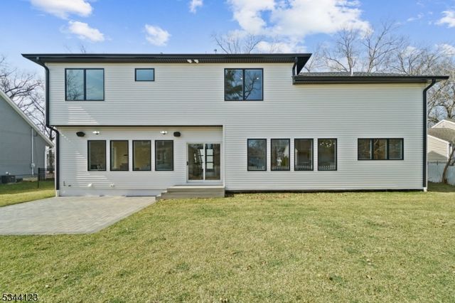 131 Winslow Ter, Glen Rock Boro, NJ 07452