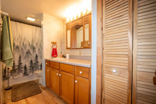 536 Riviera Road, Valparaiso, IN 46385