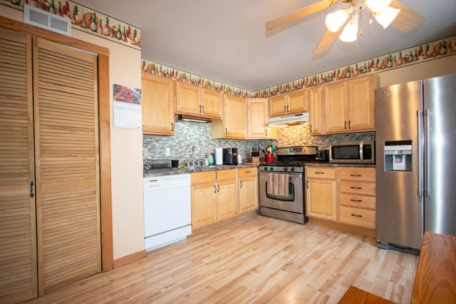 536 Riviera Road, Valparaiso, IN 46385