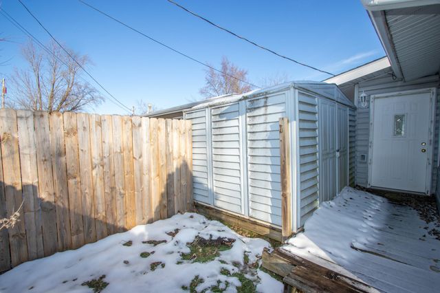 536 Riviera Road, Valparaiso, IN 46385