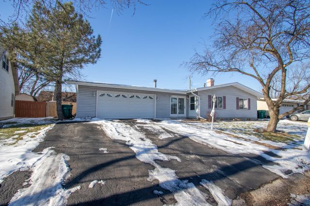 536 Riviera Road, Valparaiso, IN 46385