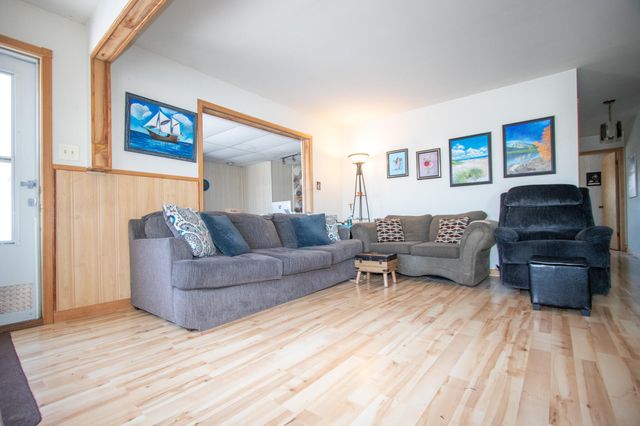 536 Riviera Road, Valparaiso, IN 46385