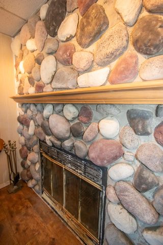 536 Riviera Road, Valparaiso, IN 46385