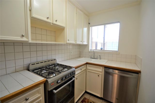 2414 Morse Street 3, Houston, TX 77019
