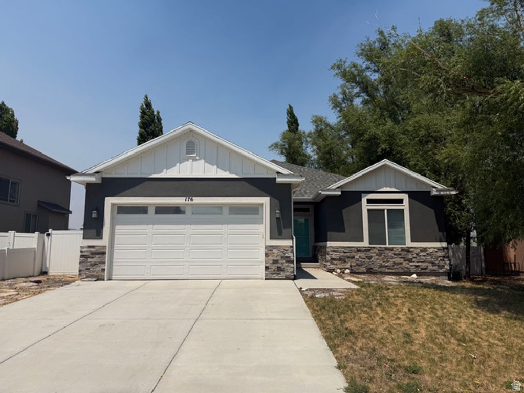 176 E BROOKSHIRE DR, Saratoga Springs, UT 84045