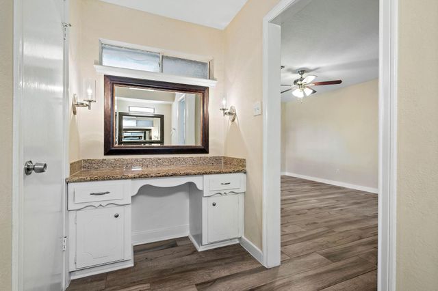 1115 Cottage Oak Lane, Houston, TX 77091