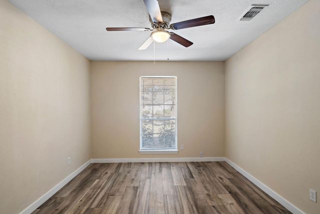 1115 Cottage Oak Lane, Houston, TX 77091