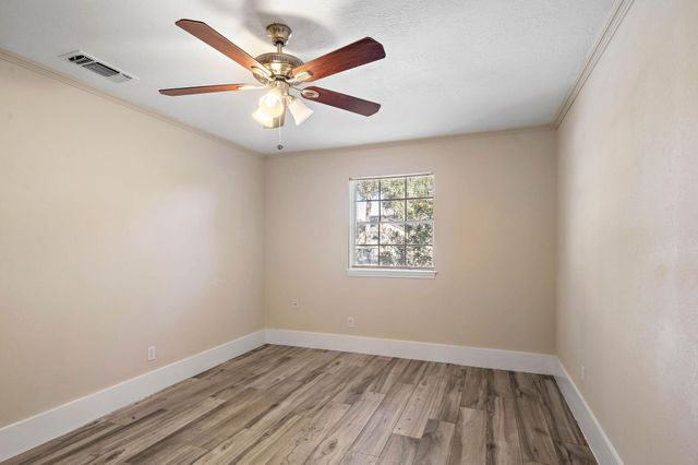 1115 Cottage Oak Lane, Houston, TX 77091