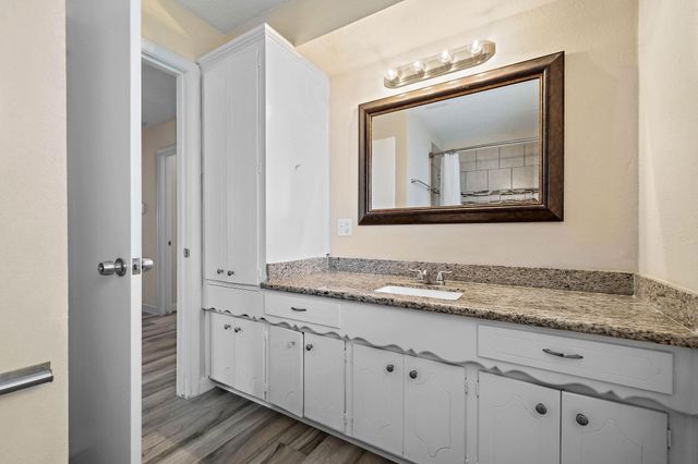 1115 Cottage Oak Lane, Houston, TX 77091