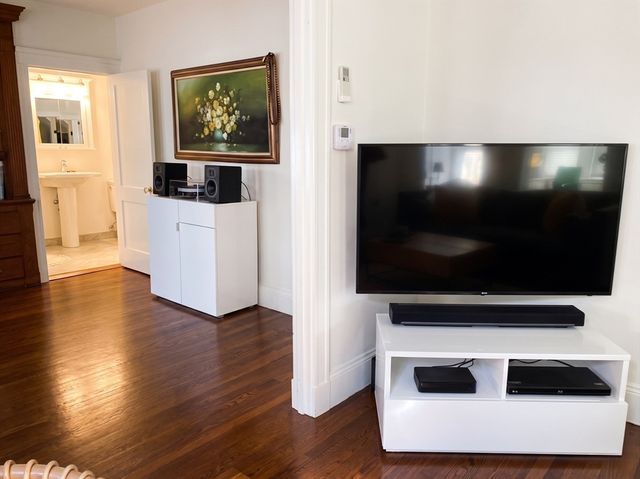 43 Lee St 1, Cambridge, MA 02139