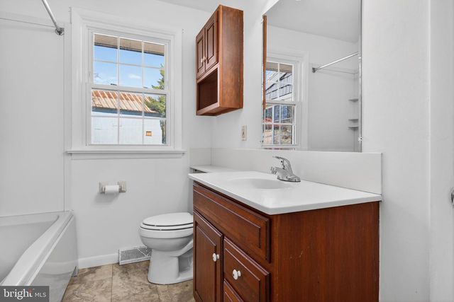 549 OAK RIDGE DR, Millersville, PA 17551