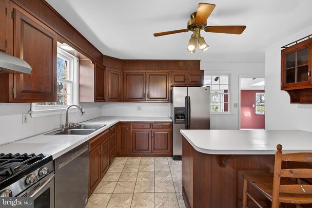 549 OAK RIDGE DR, Millersville, PA 17551