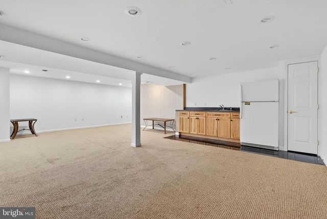 549 OAK RIDGE DR, Millersville, PA 17551