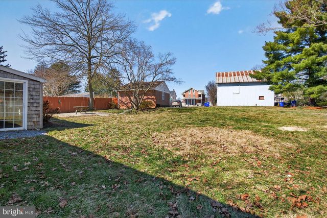 549 OAK RIDGE DR, Millersville, PA 17551