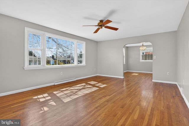 549 OAK RIDGE DR, Millersville, PA 17551