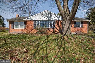 549 OAK RIDGE DR, Millersville, PA 17551