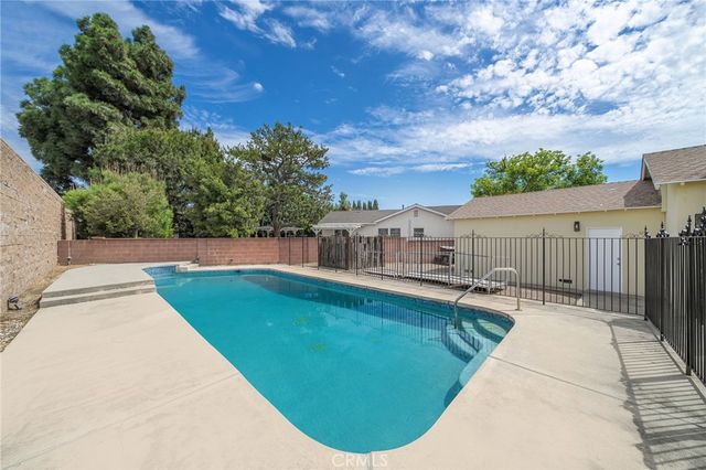 901 W Autumn, Anaheim, CA 92805