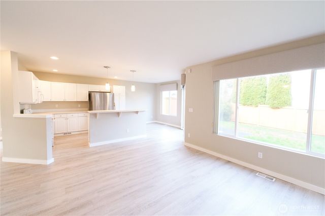 1931 62nd St SE, Auburn, WA 98092