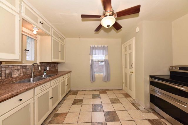 3724 N 49th STREET, Milwaukee, WI 53216