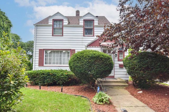 3724 N 49th STREET, Milwaukee, WI 53216