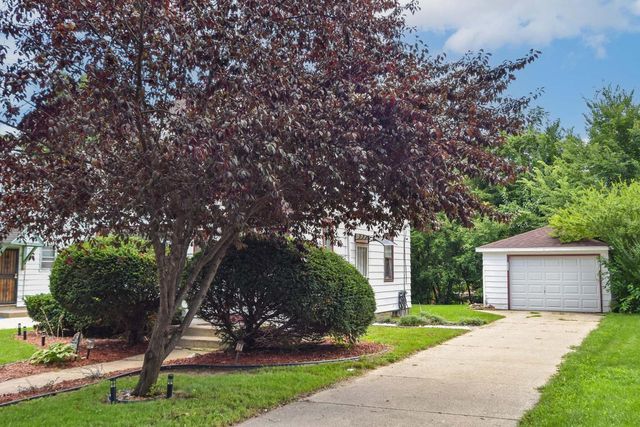 3724 N 49th STREET, Milwaukee, WI 53216