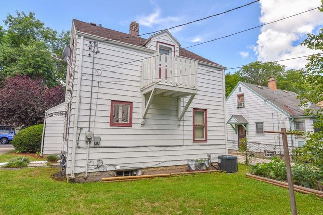 3724 N 49th STREET, Milwaukee, WI 53216