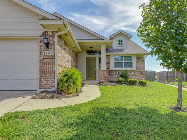 1109 SW 160th Court, Moore, OK 73170