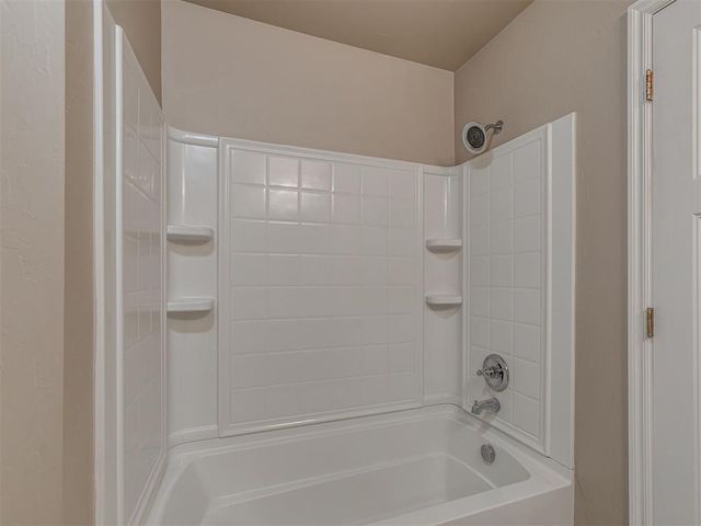 1109 SW 160th Court, Moore, OK 73170